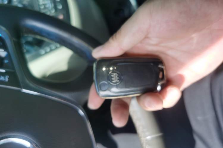 Used Buick GL8 2011 3.0L XT Luxury Business Flagship Edition
