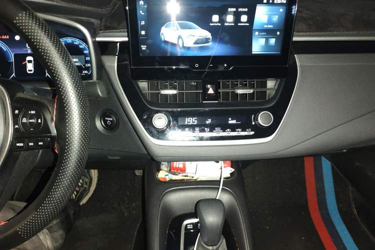 Used Toyota Levin 2024 Smart Electric Hybrid Dual-Engine 1.8L Luxury Edition