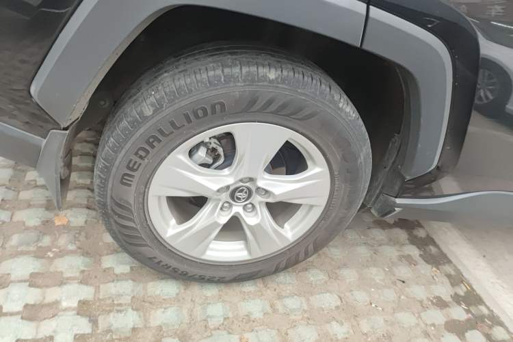 Used Toyota RAV4 2021 2.0L CVT Two-Wheel Drive Urban Edition
