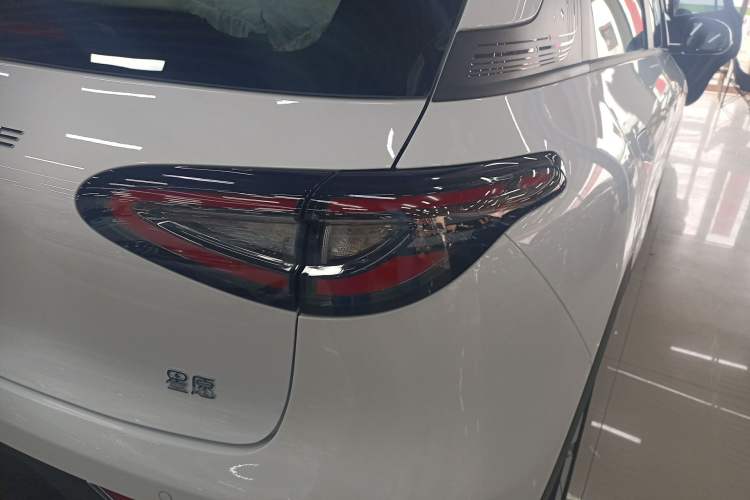 Used Geely Galaxy Geome 2026 Model 310km Youth Edition Exterior 3