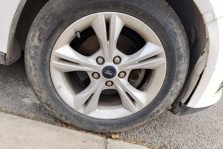 Used Ford Focus 2015 Hatchback 1.6L Manual Comfort Edition