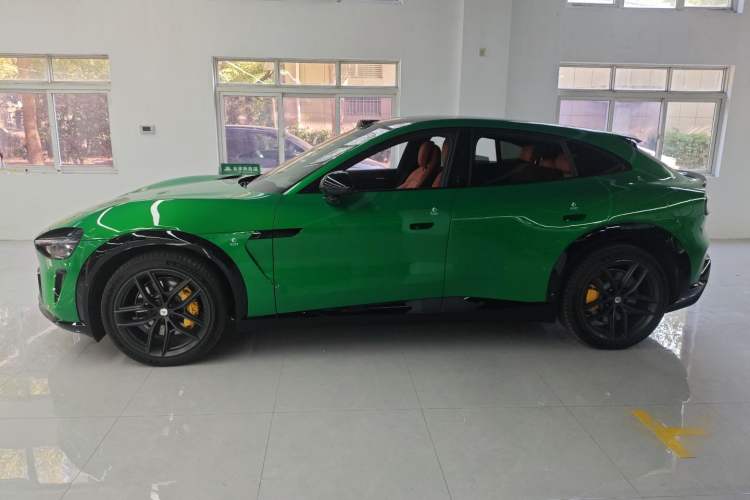 Used Xiaomi Auto YU7 2025 Ultra-Long Range High-Performance All-Wheel-Drive Max Edition
