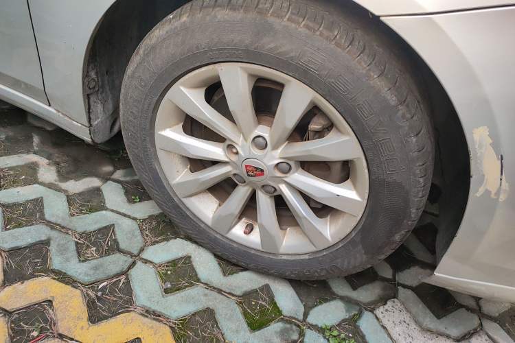 Used Roewe i6 New Energy 2017 45T Hybrid Connect & Smart Enjoyment Edition Right Front Wheel Hub