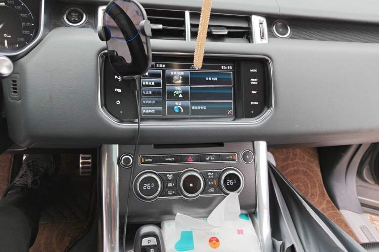 Used Land Rover Range Sport 2014 3.0 SC V6 HSE DYNAMIC Audio And AC Panel