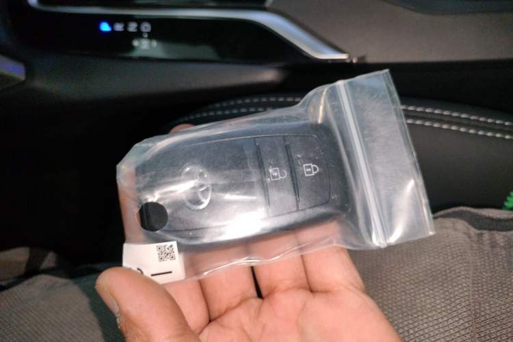 Used Toyota Corolla Cross 2024 2.0L Elite Edition Vehicle Key