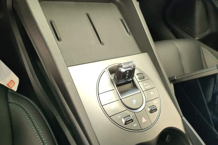 Used BYD Seal 06 New Energy 2025 DM-i Smart Drive 80KM Luxury Model
