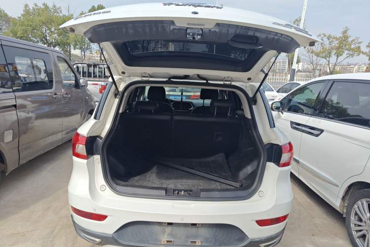 Used GAC Trumpchi GS4 2017 235T G-DCT Two-Wheel Drive Elite Edition
