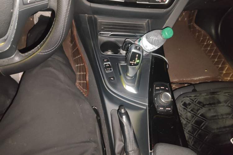 Used BMW 3 Series 2017 320Li Fashion Model Gear Lever