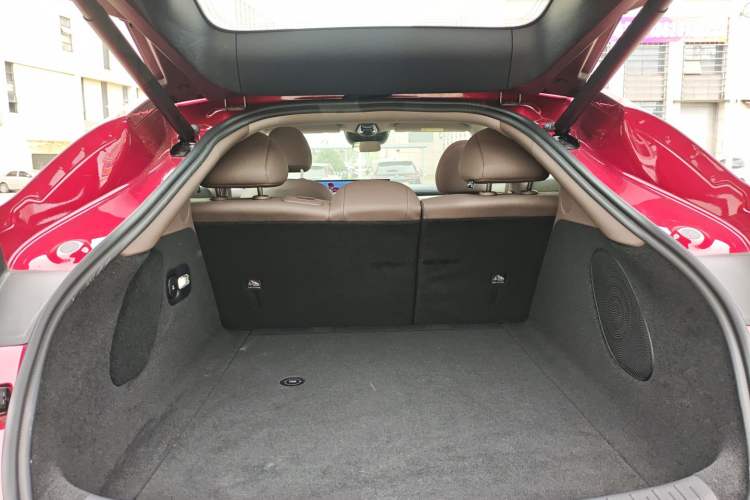 Used IM L6 2025 Pro Max model Trunk