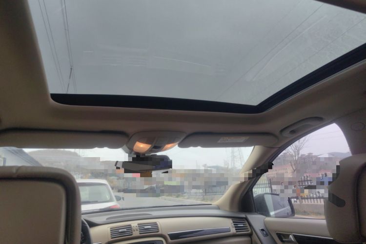 Used Mercedes-Benz R-Class 2017 R 320 4MATIC Luxury Collection Edition Headliner