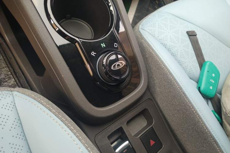 Used Chery Little Ant 2022 Sweet Pink Edition Half-Sugar Version Lithium Iron Phosphate 30 kW 301 km