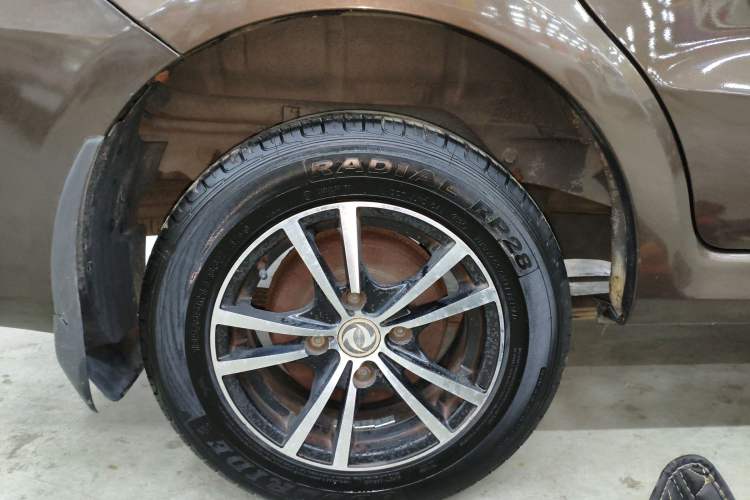 Used Dongfeng Fengon 330 2014 1.5L Manual Utility Version DK15
