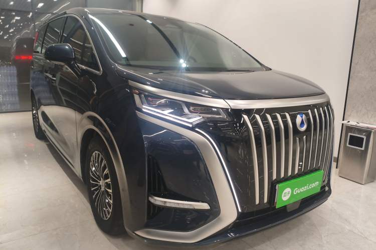 Used Denza D9 2024 EV 600 Four-Wheel-Drive Flagship Model Exterior 1