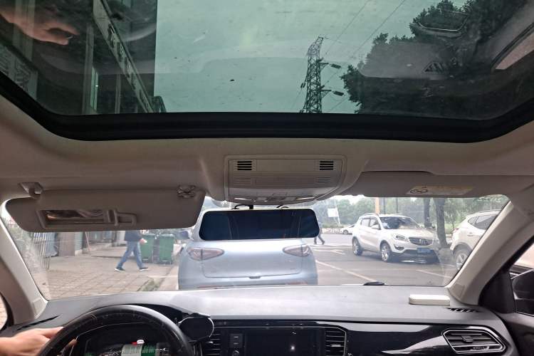 Used Volkswagen T-ROC 2020 280TSI DSG Two-Wheel Drive Comfort Version Headliner