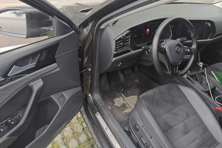 Used Volkswagen Sagitar 2021 280TSI DSG Luxury Smart Connectivity Edition