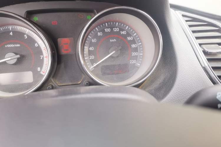 Used Bestune B50 2013 1.6L manual Comfort trim level