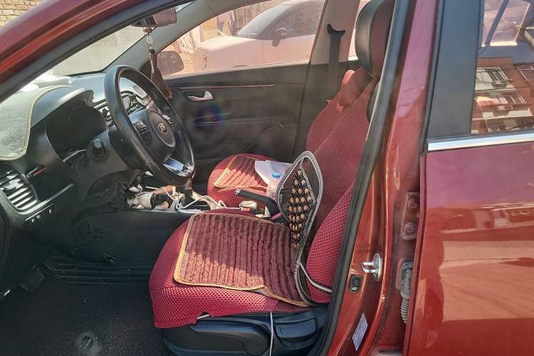 Used Kia KX Cross 2017 1.4L AT GLS
