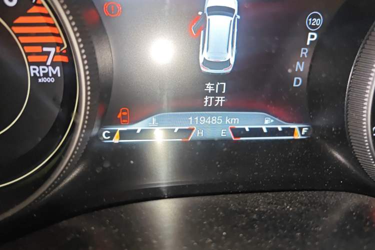 Used Jeep Cherokee 2017 2.0L Superior Edition
