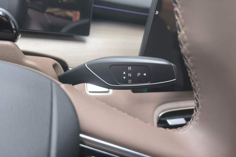 Used Chery Tiggo 8 PLUS 2025 290TGDI DCT Prestige 5-Seater