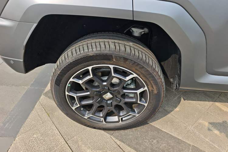 Used Tank 700 New Energy 2024 Hi4-T Extreme Edition Right Rear Wheel Hub