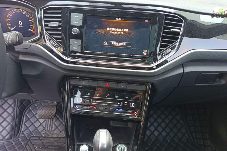 Used Volkswagen T-ROC 2020 280TSI DSG Two-Wheel-Drive Luxury Version Audio And AC Panel