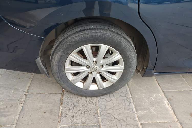 Used GAC Trumpchi M6 2021 270T DCT Luxury Edition (7 Seats) Exterior 8