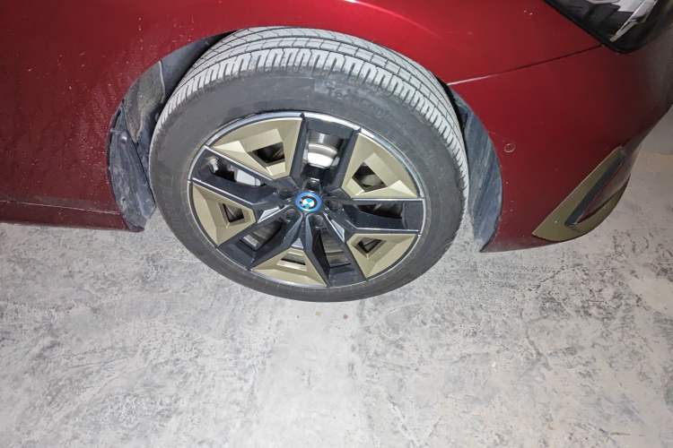 Used BMW i5 2024 eDrive 35L Prestige Luxury Package
