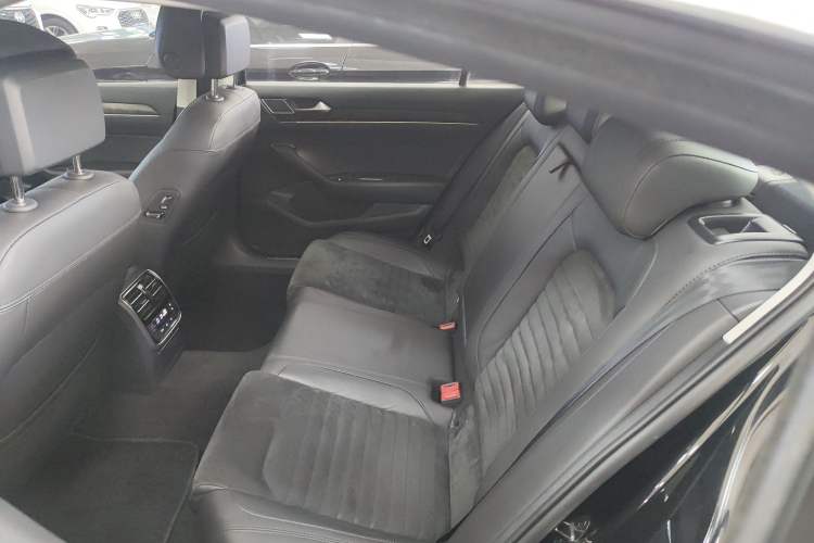 Used Volkswagen Magotan 2018 330TSI DSG Luxury Model