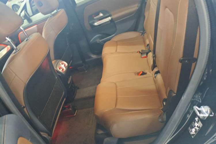 Used Mercedes-Benz GLB 2023 Refreshed GLB 200 Dynamic Edition
