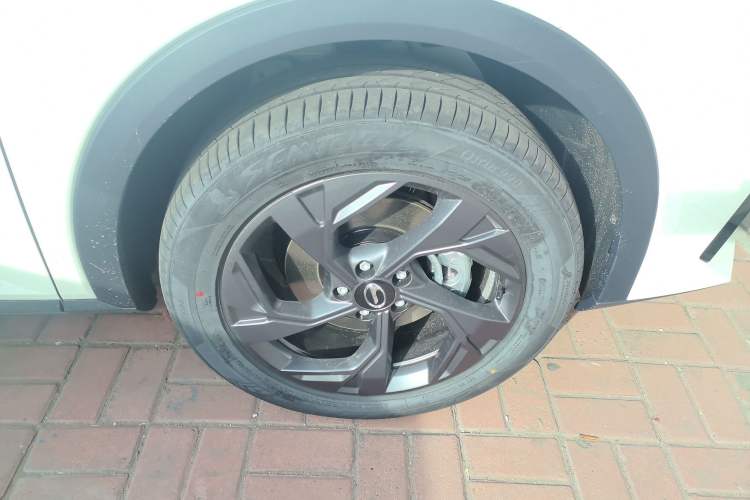 Used GAC Trumpchi GS3 2025 Shadow Speed 270T Enjoyment Edition Soaring to New Heights
