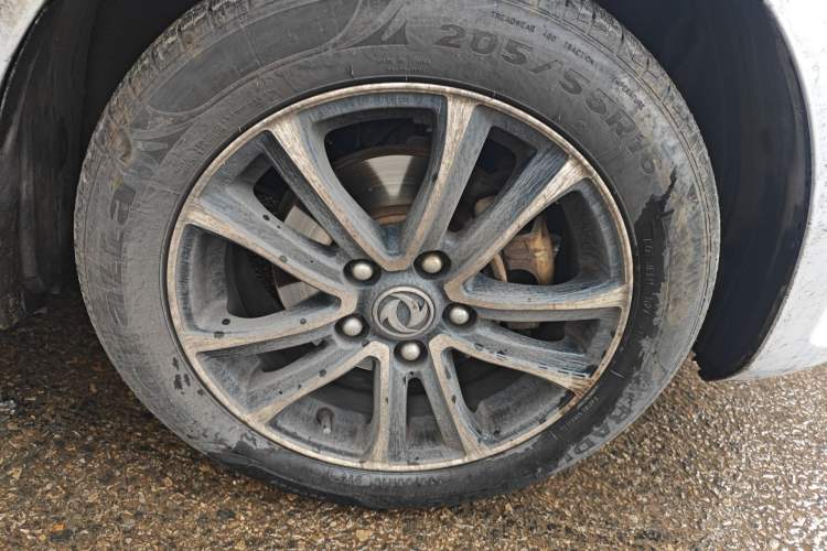 Used FORTHING S500 2016 1.6L Manual Luxury Model Right Front Wheel Hub