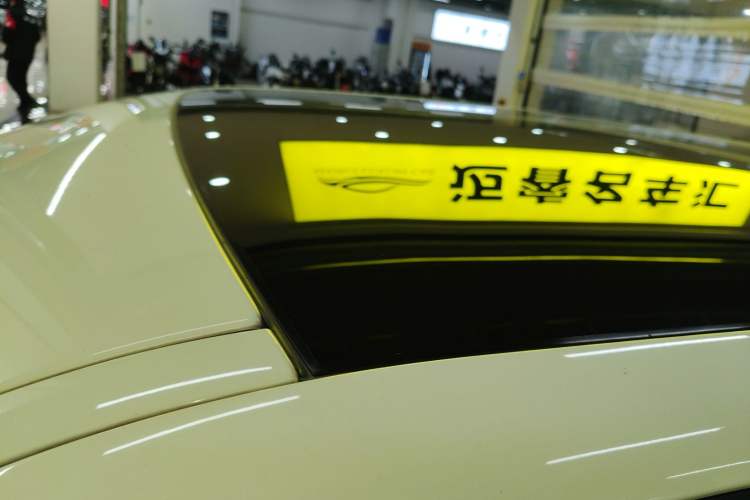 Used Land Rover Discovery Sport 2019 240 PS SE Version China V Standard