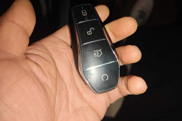 Used BYD Yuan UP 2025 Intelligent Driving Version 401 km Leading Edition