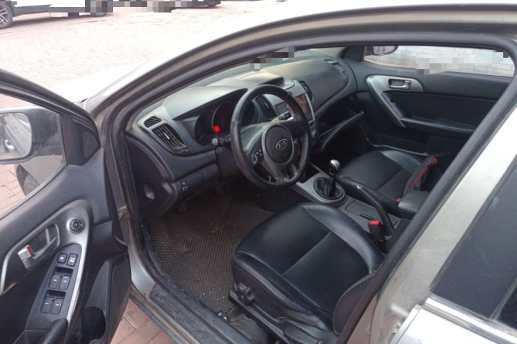 Used Kia Forte 2011 1.6L MT GLS Driver Seat