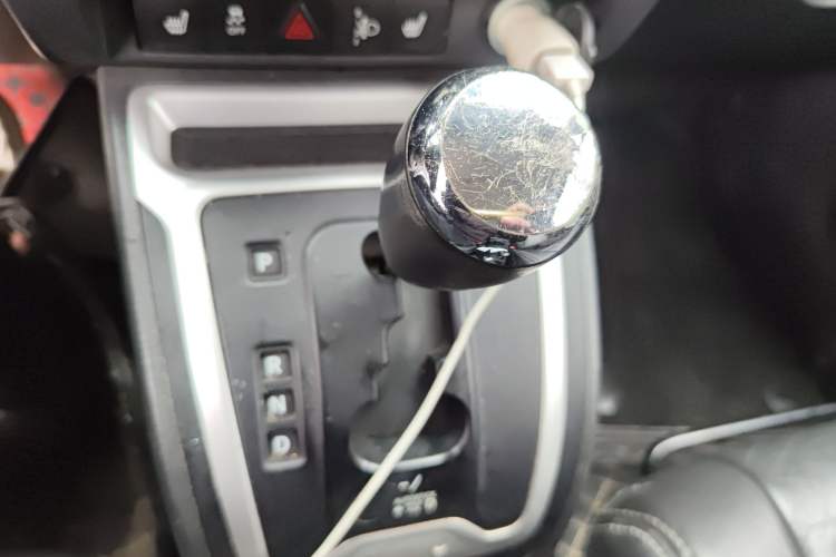 Used Jeep Compass 2015 2.0L Two-Wheel Drive Luxury Edition
