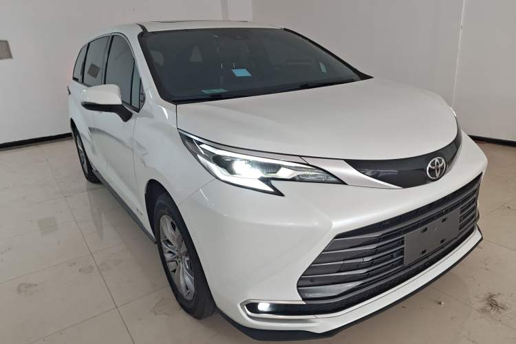 Used Toyota SIENNA 2024 2.5L Hybrid Four-Wheel Drive Luxury Edition