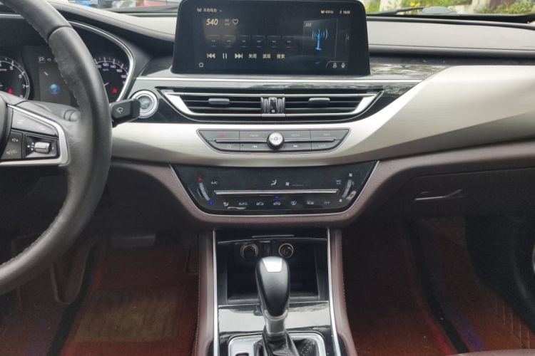 Used CHANGAN Raeton CC 2018 1.5T Automatic Haoya Model Guangmang Edition China V Standard Audio And AC Panel