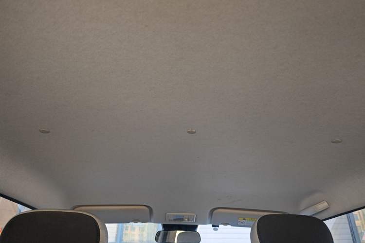 Used CHANGAN NEVO Lumin 2022 155 km – Refreshingly Sweet Edition Headliner