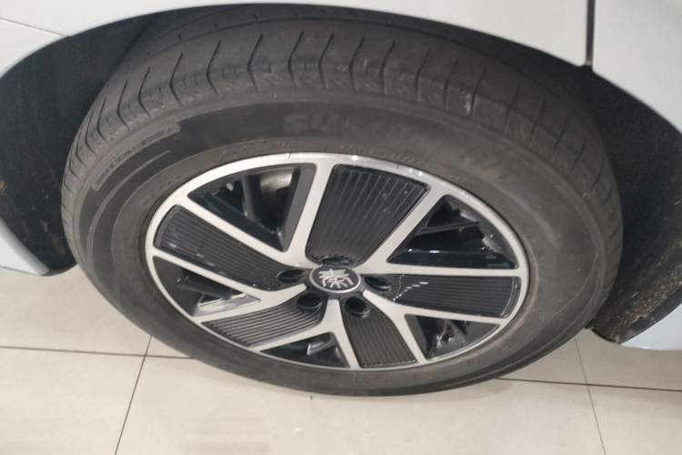 Used BYD Qin L 2024 DM-i 120KM Leading Model
