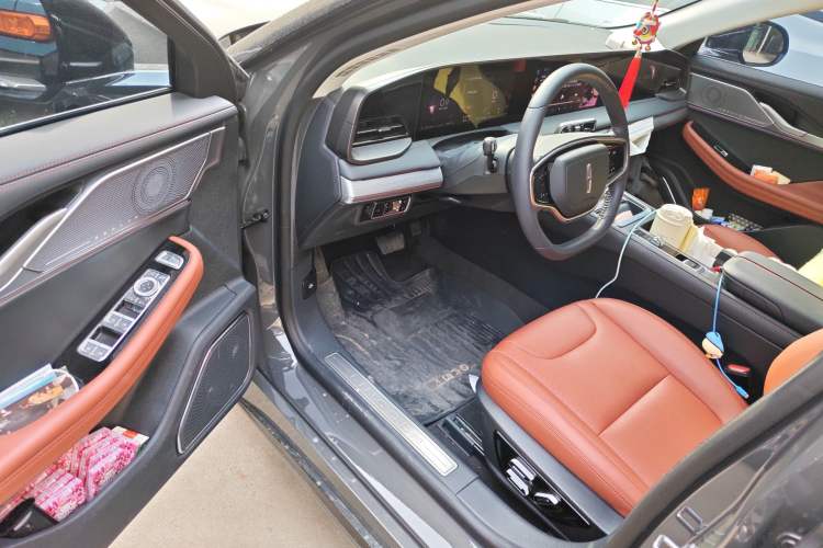 Used Lincoln Z 2025 2.0T Prestige Edition Driver Seat