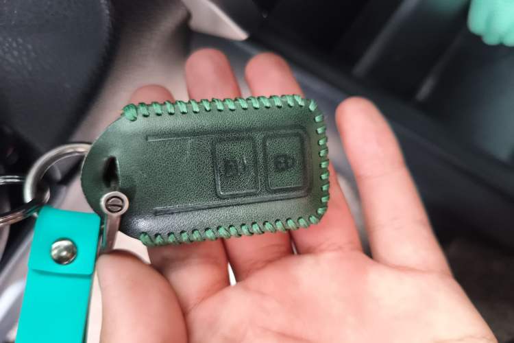 Used Toyota YARiS L Zhi Xuan 2016 Revised 1.5E CVT Charming Edition Vehicle Key