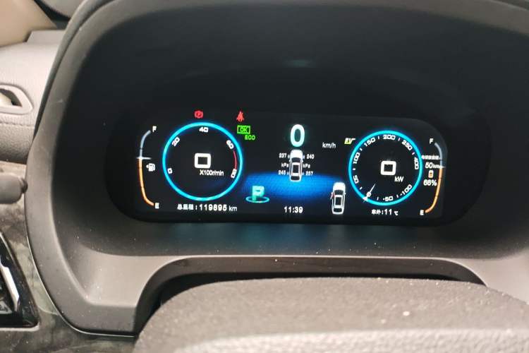 Used BYD Tang New Energy 2015 2.0T Four-Wheel-Drive Flagship Model
