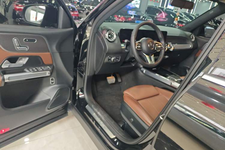 Used Mercedes-Benz GLB 2023 GLB 220 Fashion Model
