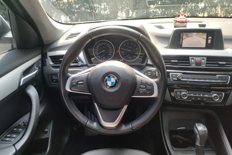 Used BMW X1 2016 sDrive18Li Premium Edition