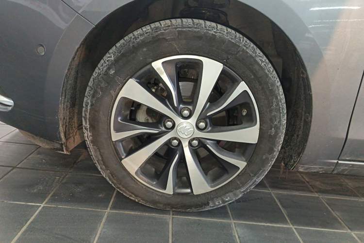 Used Buick Excelle GX 2018 18T Automatic Elite Model
