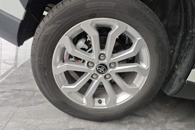 Used Toyota FRONTLANDER 2024 2.0L CVT Elite Plus Edition Right Rear Wheel Hub