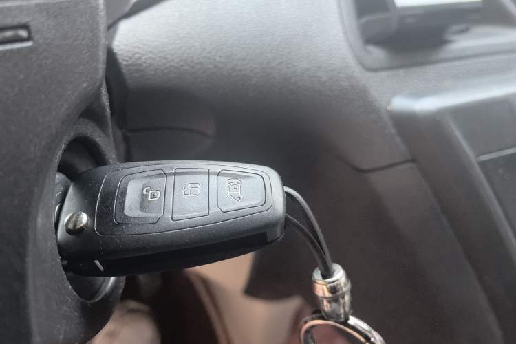 Used Ford Tourneo Custom 2017 2.0T Automatic Elite Version
