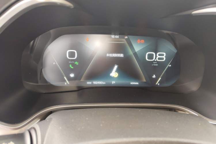 Used Wey VV6 2018 2.0T Two-Wheel-Drive Ultra-Luxury Version China V Standard
