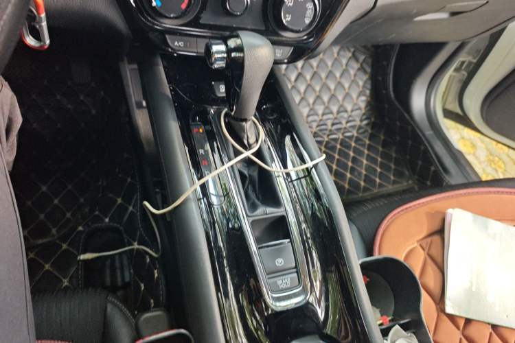 Used Honda Vezel 2020 1.5L CVT Pioneer Edition
