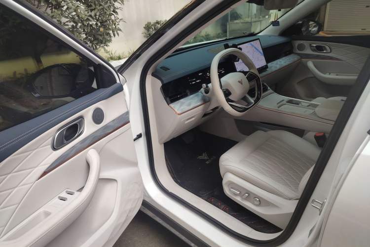 Used NETA L 2024 Extended-Range 310 Flash Charge PRO Edition
